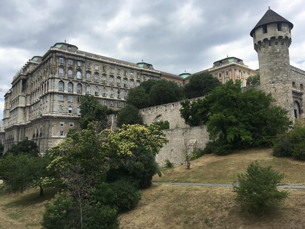 Castel View Apartment Budapest Exterior foto